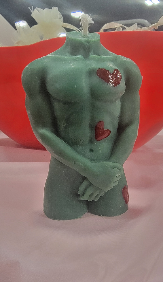 Greedy Love Figure Candle – Desire, Abundance & Heart’s Longing